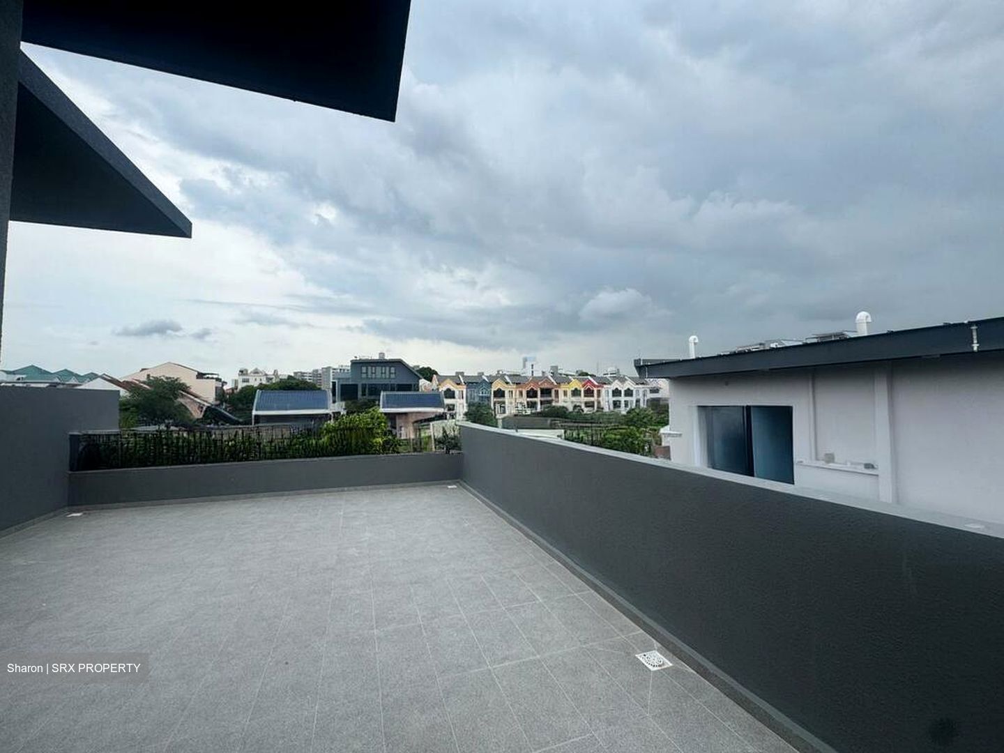Palm Grove Avenue (D19), Terrace #496880401